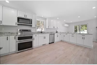 21 Acorn Avenue, Auburn, NH 03032 - Photo 3