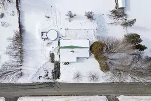 412 Winter St, Claremont, NH 03743 - Photo 5