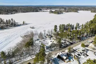 32 Main St, Kingston, NH 03848 - Photo 3