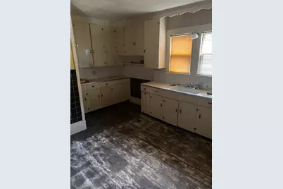 25 Winter Street, Newport, NH 03773 - Photo 5