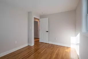 10 Woodfield St, Nashua, NH 03062 - Photo 17