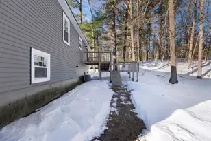 64 McKenna Dr, Nashua, NH 03102 - Photo 41