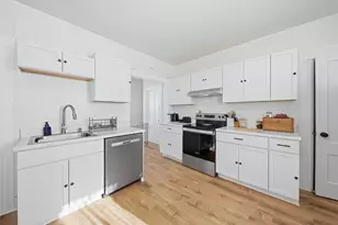 253 Walnut St, Manchester, NH 03104 - Photo 27