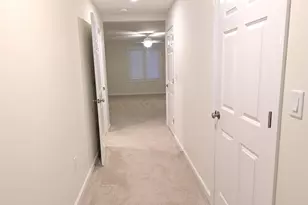 264 Woodview Way, Manchester, NH 03102 - Photo 17