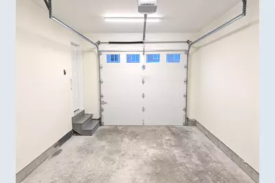 264 Woodview Way, Manchester, NH 03102 - Photo 11