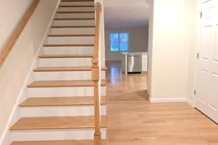 264 Woodview Way, Manchester, NH 03102 - Photo 5