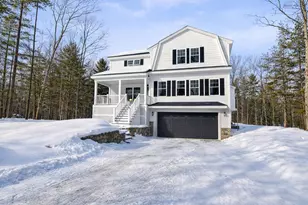 13 Blaisdell Ct, Raymond, NH 03077 - Photo 1