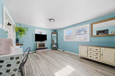 32 Fairview Avenue, Nashua, NH 03060 - Photo 9