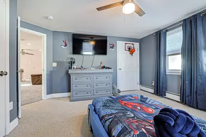 4 Farmer Street, Manchester, NH 03104 - Photo 33