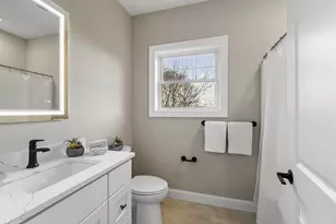 10100 S Willow St, Manchester, NH 03103 - Photo 27