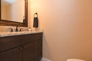 38 Pondview Dr, Merrimack, NH 03054 - Photo 19