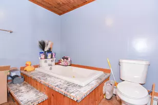 8 Lindy Ave, Claremont, NH 03743 - Photo 11