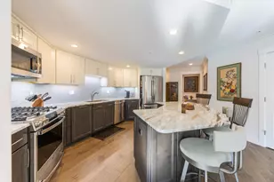 2075 Lafayette Rd, Portsmouth, NH 03801 - Photo 15