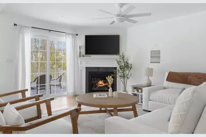 25 Forestedge Way #25, Manchester, NH 03102 - Photo 3