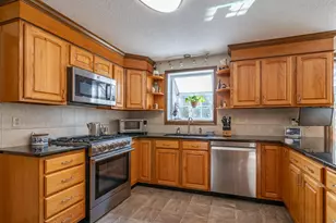 4 Lisa Dr, Nashua, NH 03062 - Photo 9