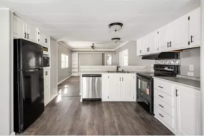 18 North Fuchsia Drive, Rochester, NH 03867 - Photo 3