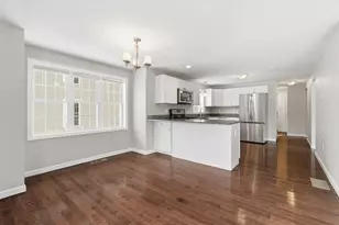 77 Barbara Ln, Hudson, NH 03051 - Photo 9