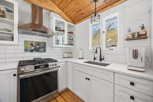 19 Coach Rd, Gilford, NH 03249 - Photo 11