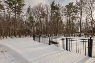 53 Munroe Dr, Hampstead, NH 03826 - Photo 3