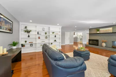 18 Robin Drive, Hudson, NH 03051 - Photo 11