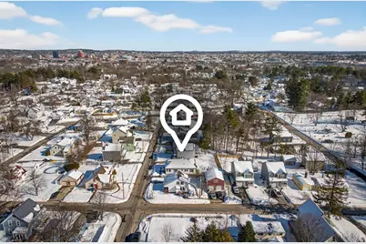 70 Dickey Street, Manchester, NH 03102 - Photo 13