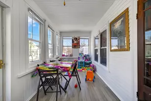 70 Dickey St, Manchester, NH 03102 - Photo 15