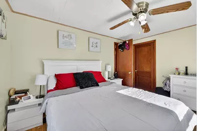 70 Dickey Street, Manchester, NH 03102 - Photo 31