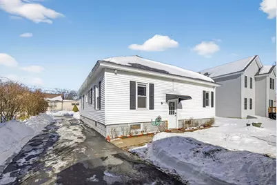 70 Dickey Street, Manchester, NH 03102 - Photo 7