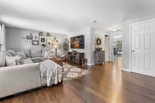 8 Snowdrop Ln, Litchfield, NH 03052 - Photo 19