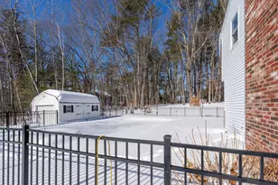 20 Wilshire Dr, Londonderry, NH 03053 - Photo 5