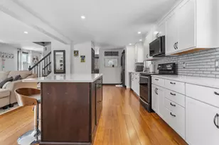 20 Wilshire Dr, Londonderry, NH 03053 - Photo 9