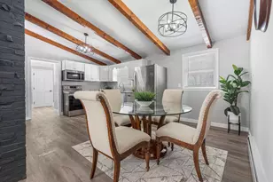 32 Chester Rd, Derry, NH 03038 - Photo 5