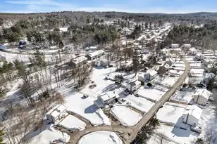 13 Sunnyside Ln, Derry, NH 03038 - Photo 5