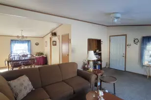 426 Friar Tuck Dr, Exeter, NH 03833 - Photo 5