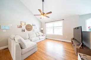 585 Bodwell Rd, Manchester, NH 03109 - Photo 7