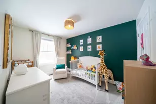 585 Bodwell Rd, Manchester, NH 03109 - Photo 13