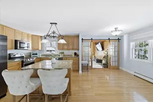 29 Marion St, Goffstown, NH 03045 - Photo 19