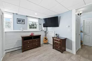 29 Marion St, Goffstown, NH 03045 - Photo 35