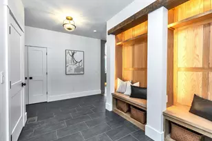 27 Beaver Ln, Bedford, NH 03110 - Photo 3