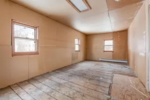 372 Orange St, Manchester, NH 03104 - Photo 31