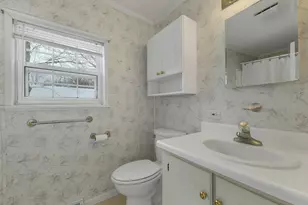 732 Concord Stage Rd, Weare, NH 03281 - Photo 9