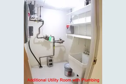 184 Mammoth Road #Unit 2-3 (Unit B &amp; C), Londonderry, NH 03053 - Photo 27