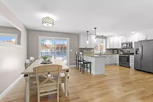 63 Hardy Rd, Londonderry, NH 03053 - Photo 5