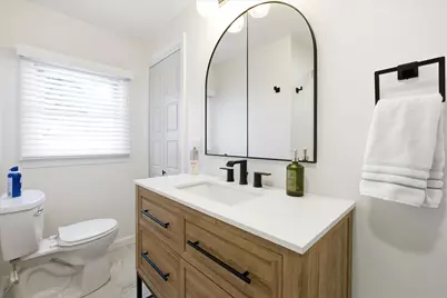 109 Bypass 28, Derry, NH 03038 - Photo 15