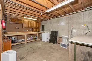 14 Londonderry Rd, Windham, NH 03087 - Photo 31