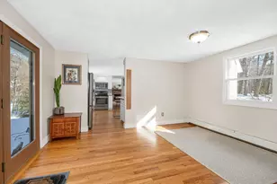 14 Londonderry Rd, Windham, NH 03087 - Photo 5