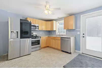 8 Rayes Drive, Hudson, NH 03051 - Photo 5