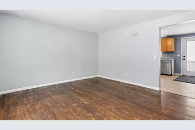 8 Rayes Drive, Hudson, NH 03051 - Photo 11