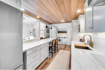 34 Snow Tree Lane #K, Dover, VT 05356 - Photo 7