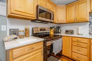 41 Shadowbrook Dr, Hudson, NH 03051 - Photo 11